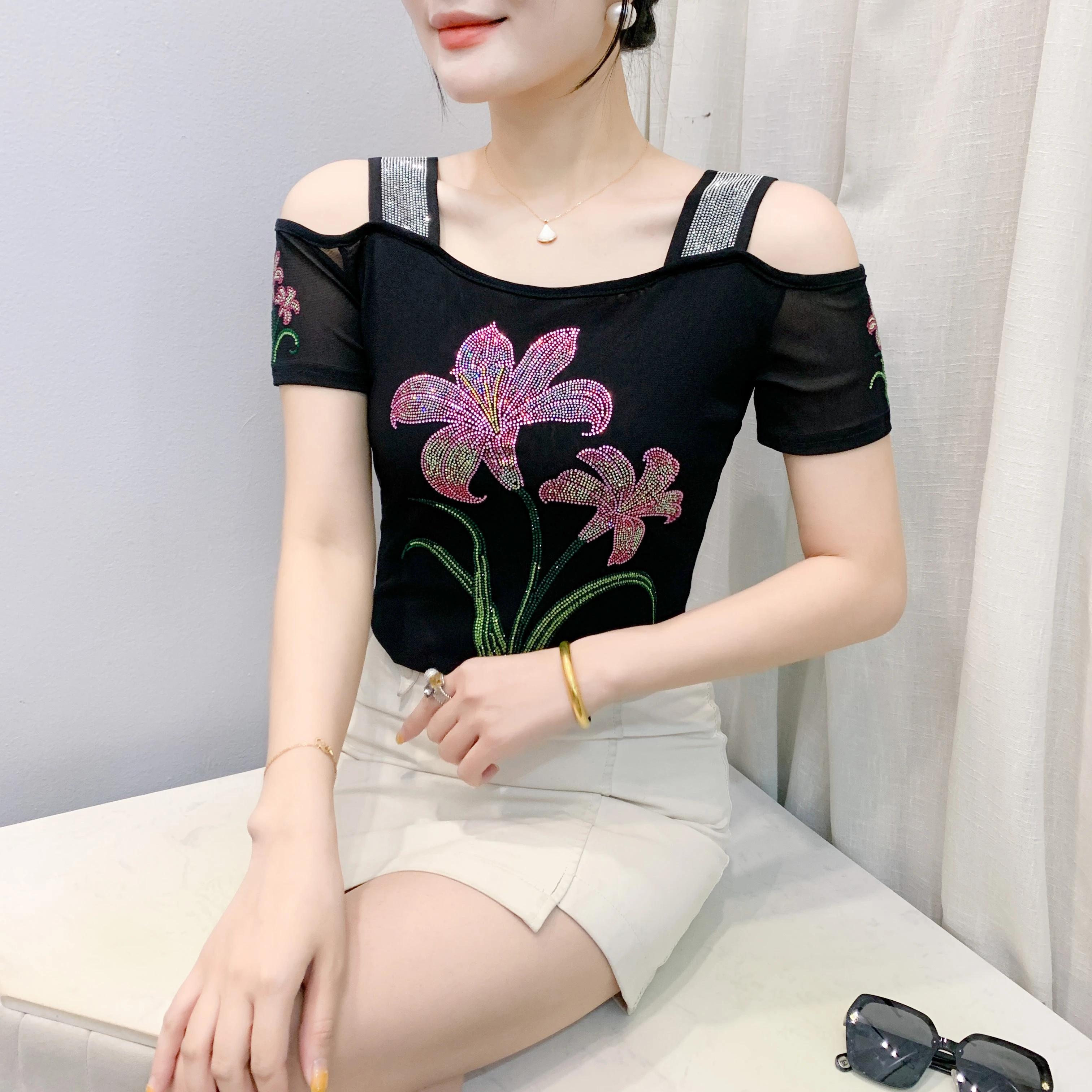 High Quality Summer New Fashion European Clothes Women's T-shirt Luxury Flower Hot Diamonds Tees Sexy Girls Slim Streetwear Tops - Image 4